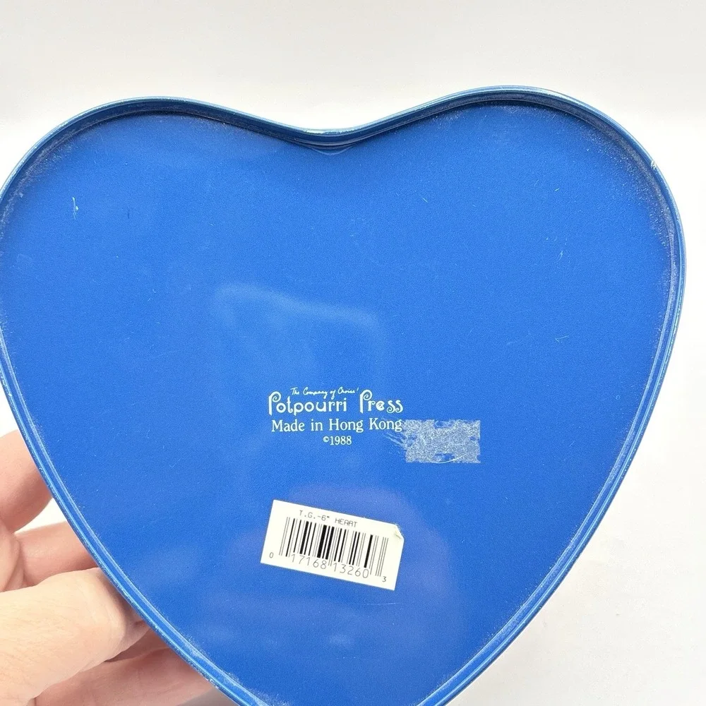 Heart Shaped Metal Soap Tin Container Tudor Garden 1988 Potpourri Press Sgnd